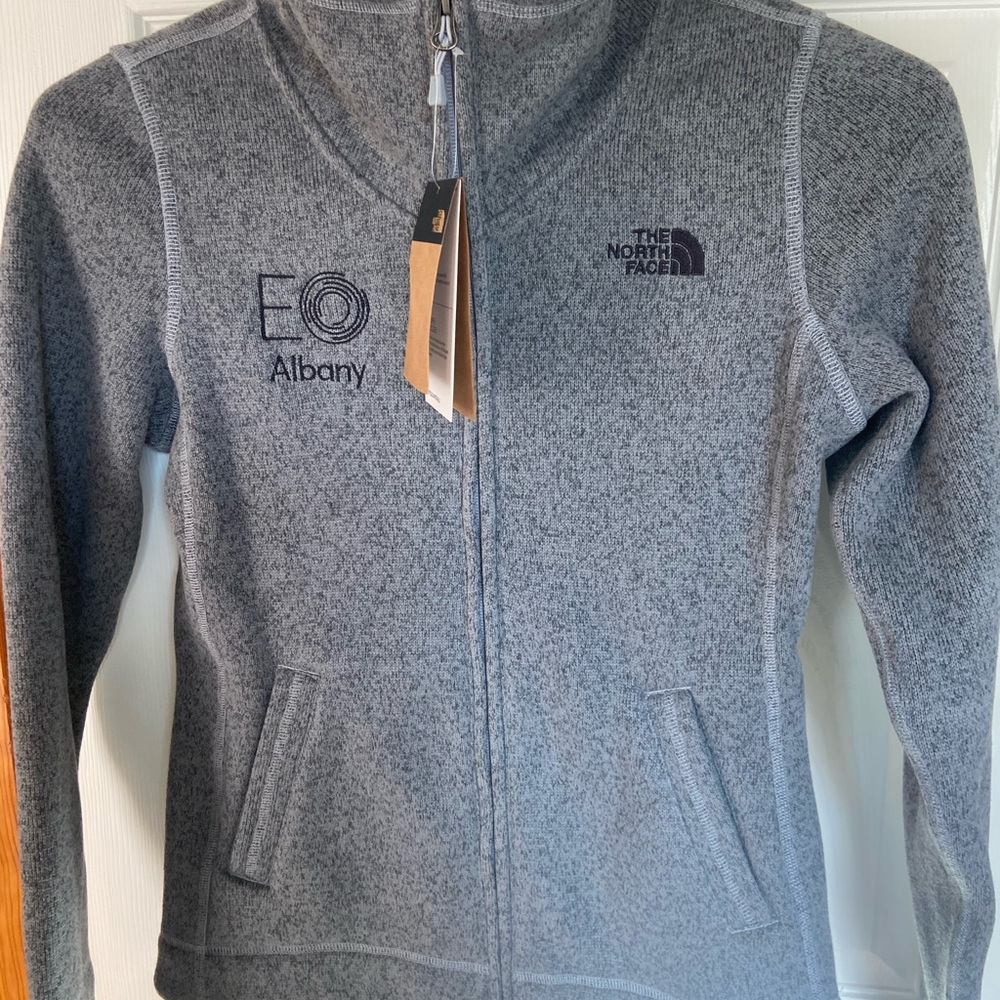 The North Face Women’s Fleece Jacket Small Gray Full Zip Recycled w/ Logo - Picture 4 of 9